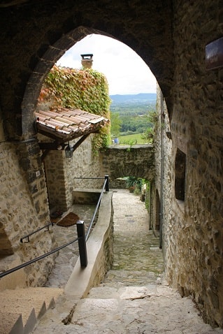 Chateau-neuf-de-Mazenc - Sentier Curial