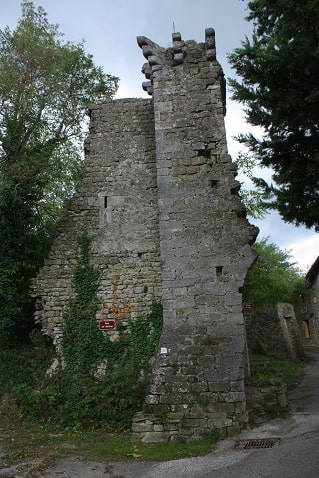 Chateau-neuf-de-Mazenc, porte nord1